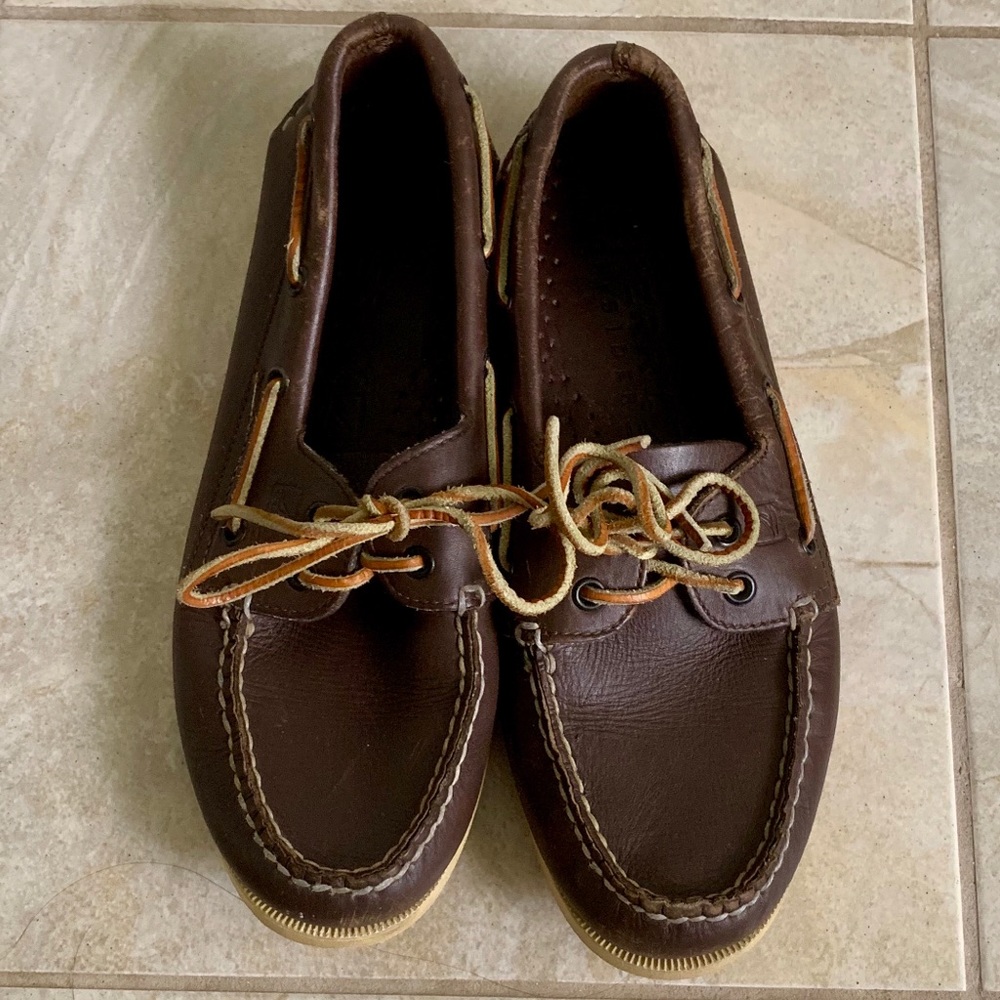 Speedy leather shoes